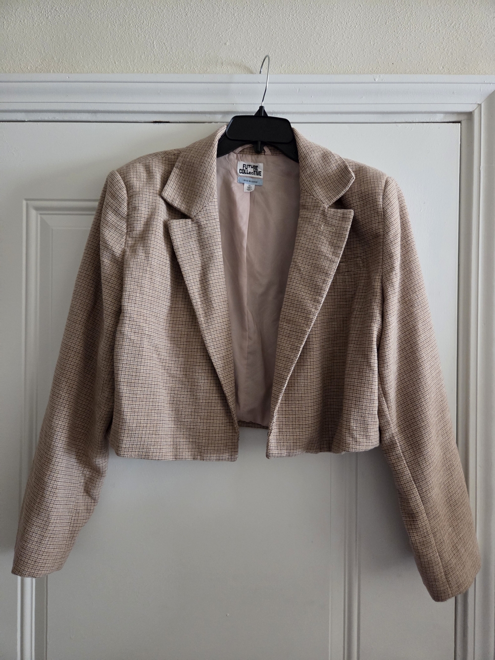 Women's Cropped Blazer Jacket - Beige Plaid